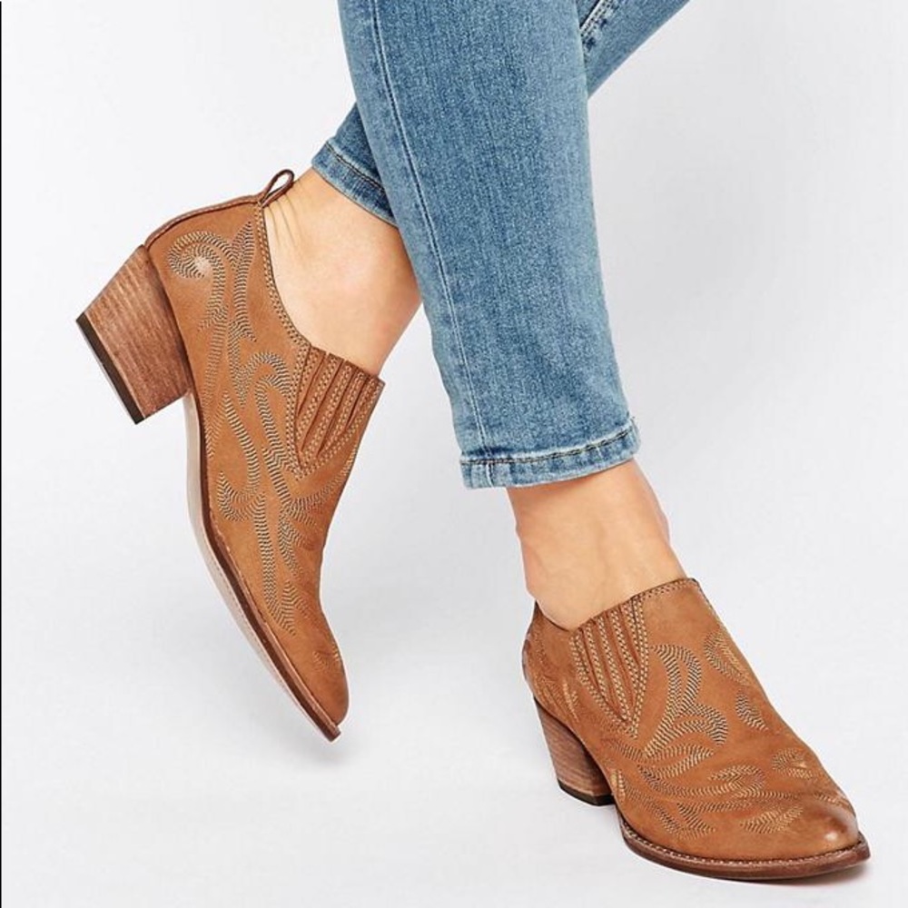 Dolce Vita Booties